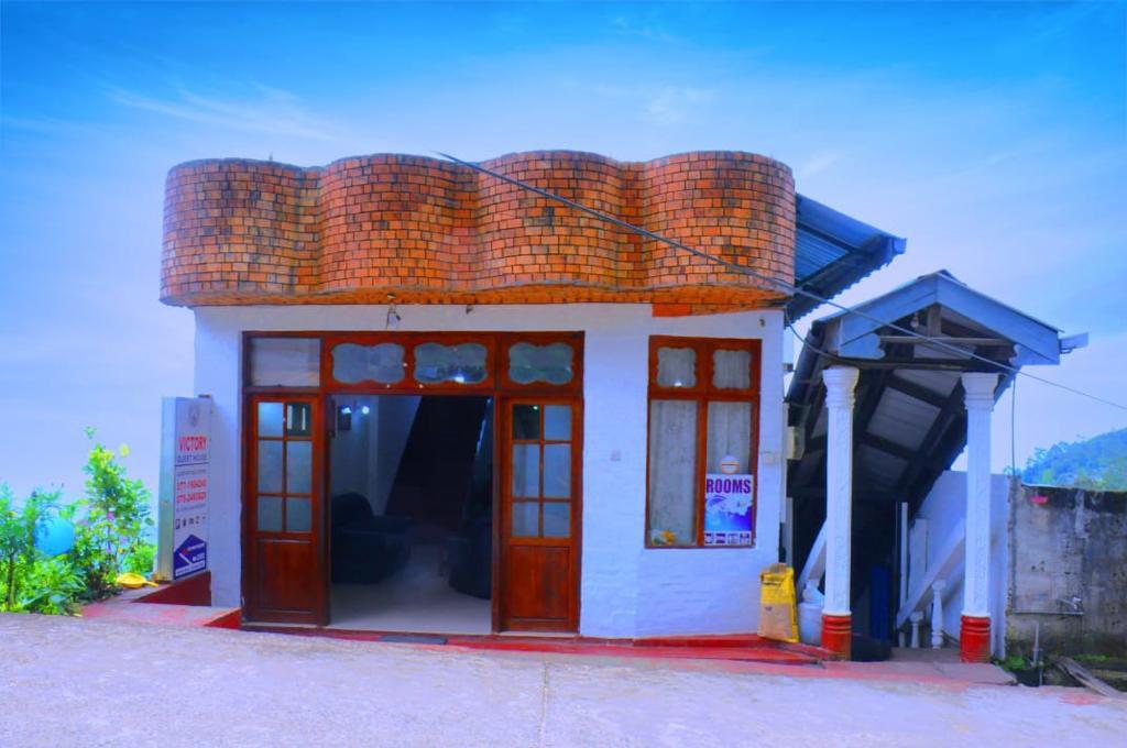 Villa For Sale In Haputale - 7.5 Perches - 11 Rooms - 85 Mn
